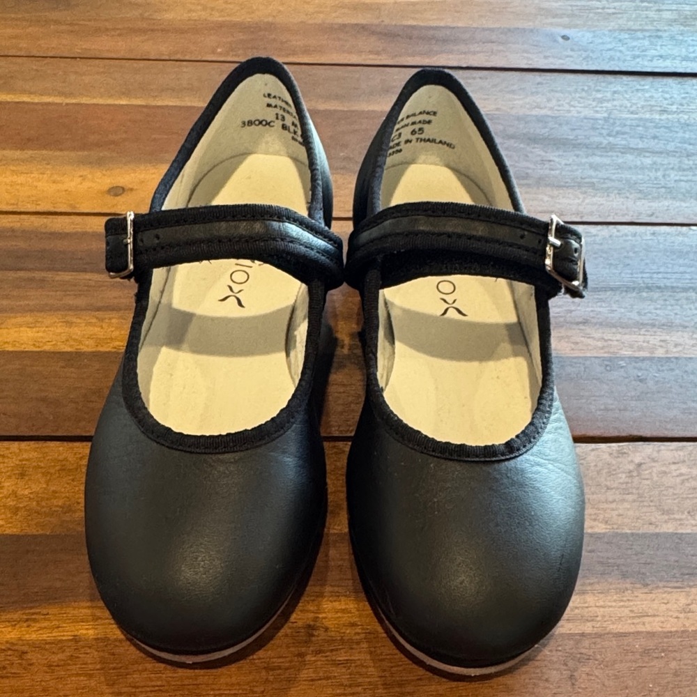 Capezio Black Mary Jane tap Shoes for Kids with Velcro EUC size 13